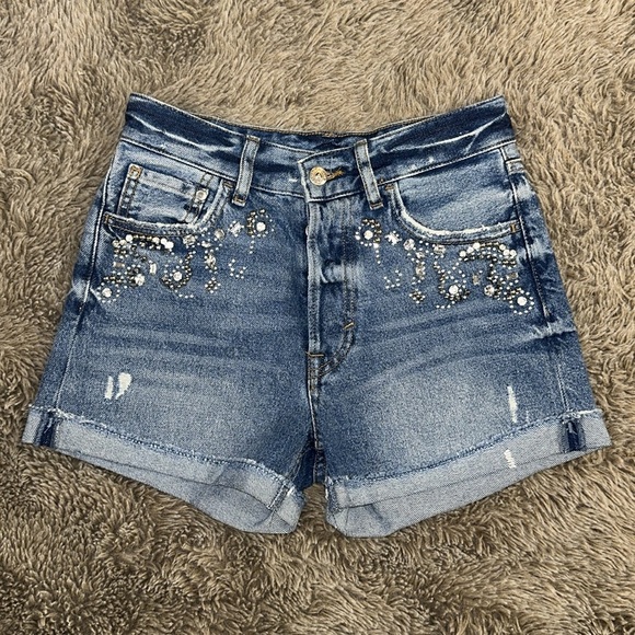 H&M High-Rise Shorts - Picture 5 of 12